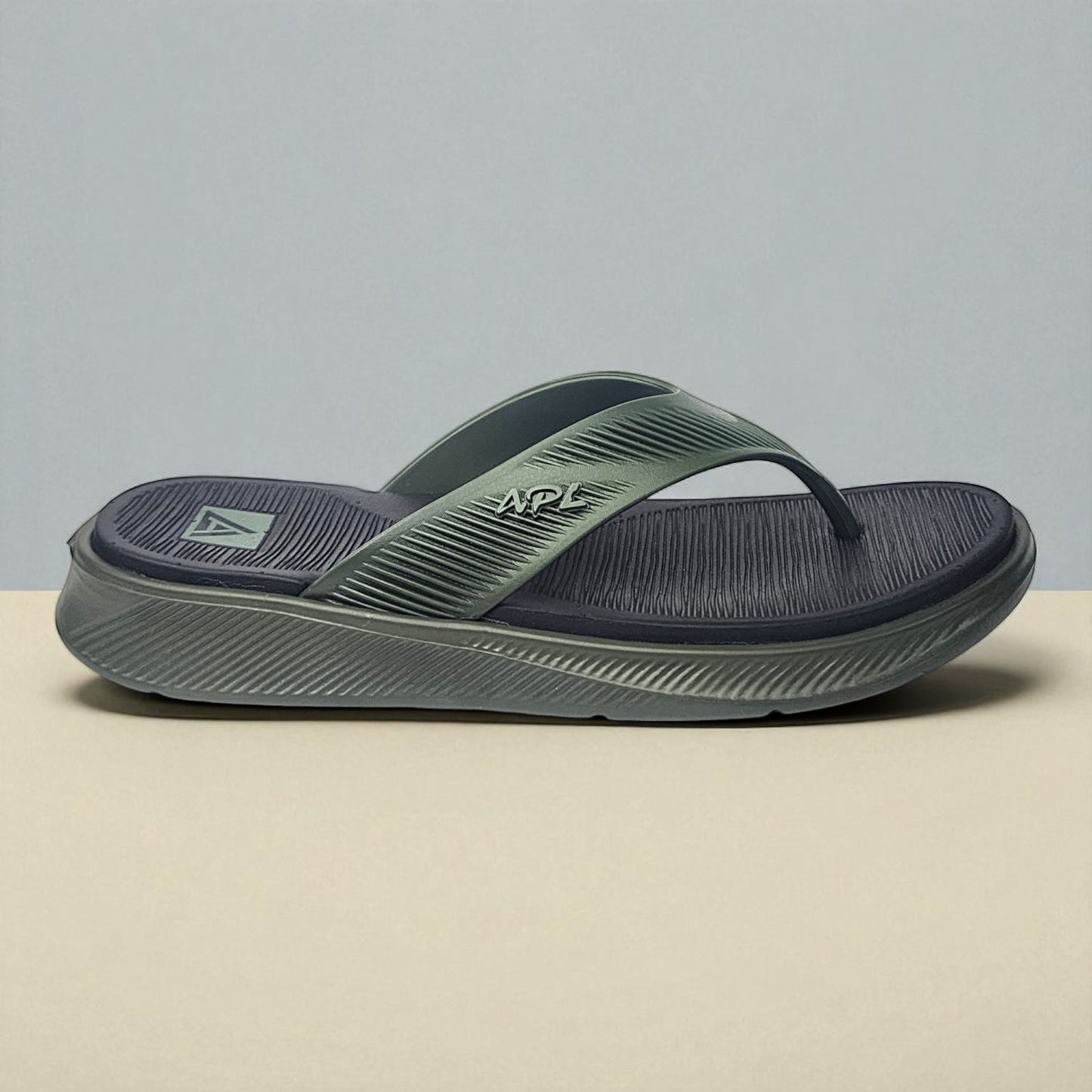 APL YEEPRO OLIVE/BLACK Men's Slippers/Chapple/Flip flop