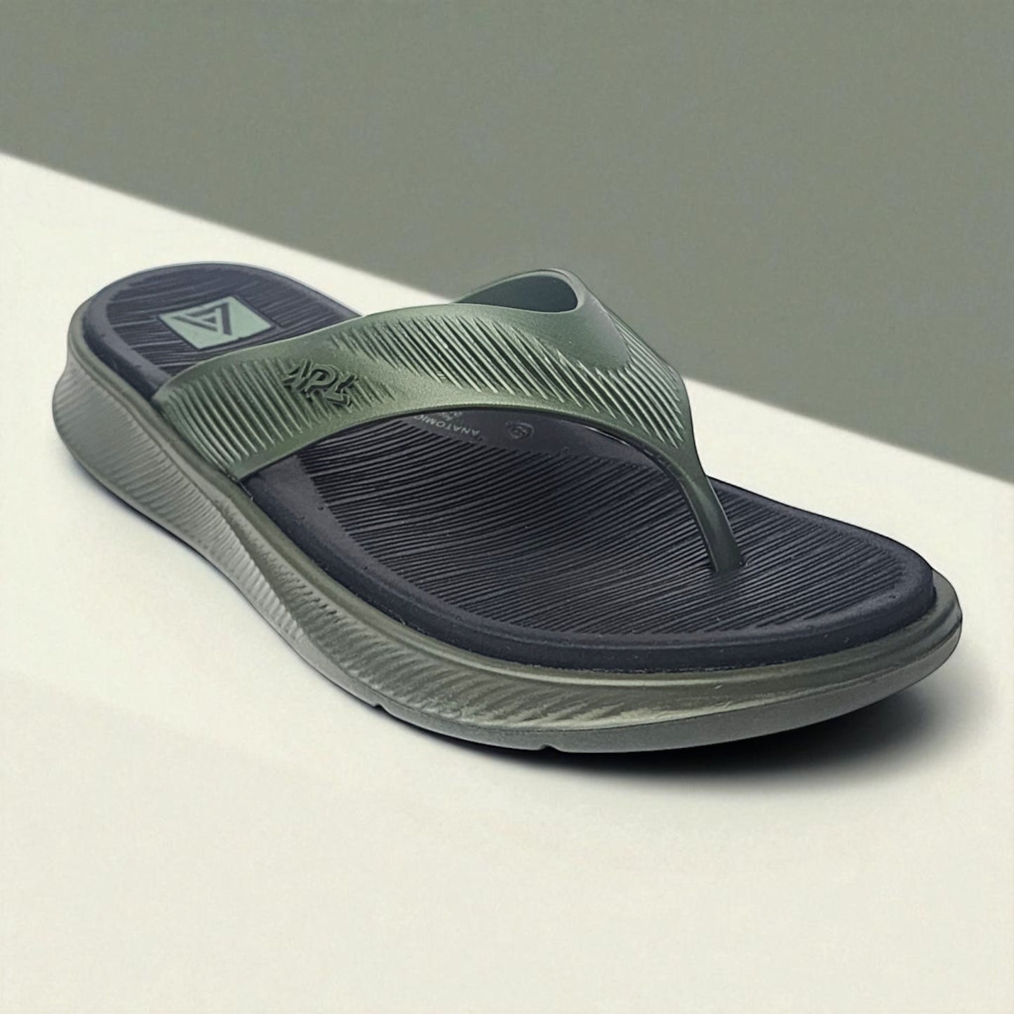 APL YEEPRO OLIVE/BLACK Men's Slippers/Chapple/Flip flop
