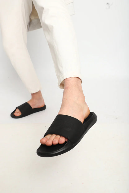 CHUPPS PURE BLACK Men's Flipflop/Slipper